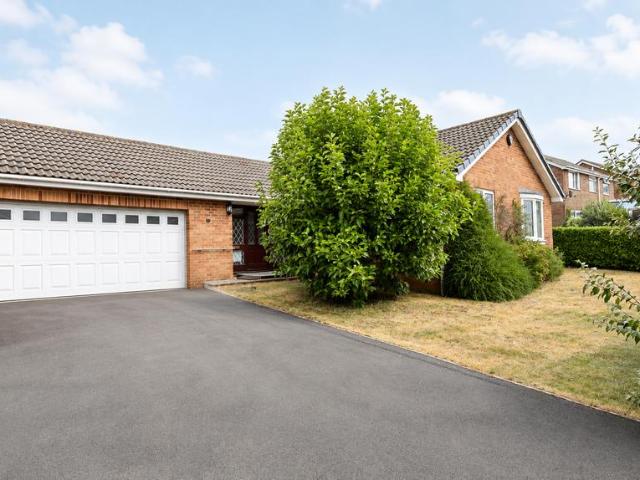 Bungalow for sale in Beckery, Glastonbury