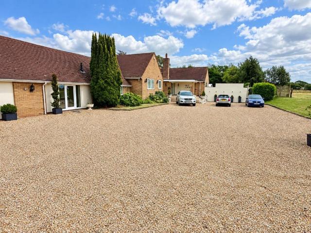 Bungalow for sale in Levedale, South Staffordshire