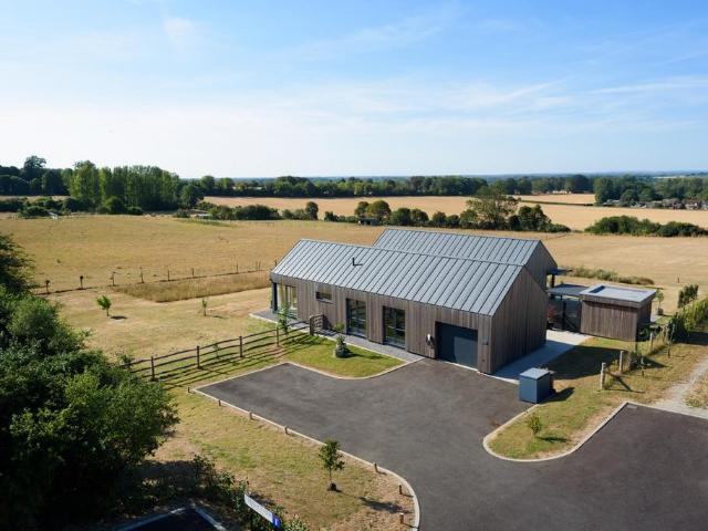 Bungalow for sale in Bridgefield, Kent