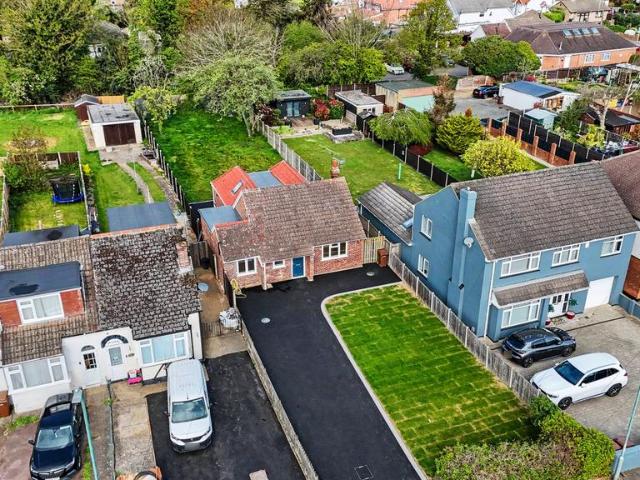 Bungalow for sale in Wigmore, Gillingham