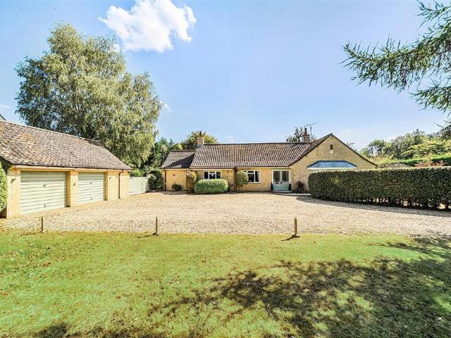 Bungalow for sale in Studley, Wiltshire