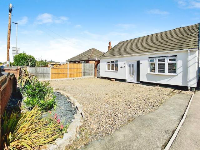 Bungalow for sale in Old Wharf, City Of Leicester