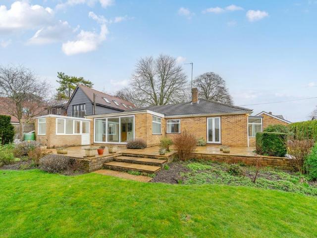 Bungalow for sale in Berrick Salome, Oxfordshire
