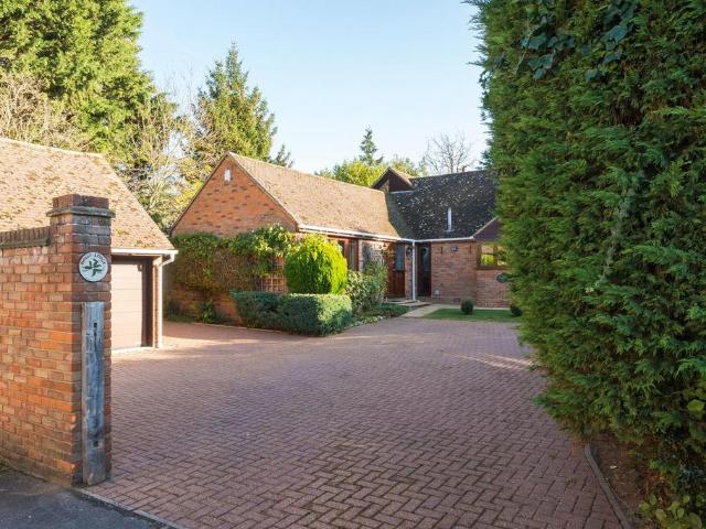 Bungalow for sale in Hartlip, Oad Street