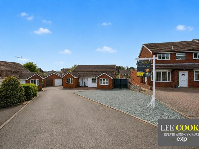 Bungalow for sale in Pye Green, Chadsmoor