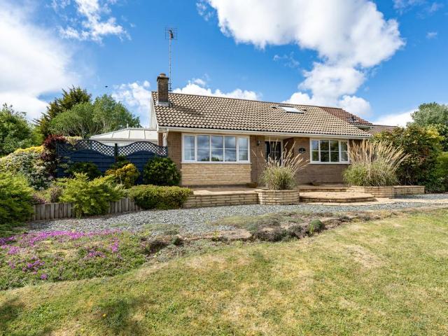 Bungalow for sale in Barholm, Lincolnshire