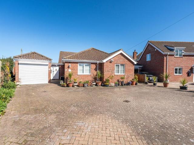Bungalow for sale in Comers, Norfolk