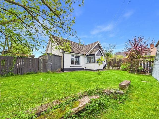Bungalow for sale in Monkton, Pembroke