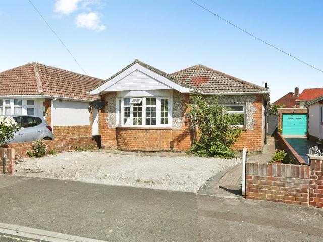 Bungalow for sale in Bridgemary, Middlecroft