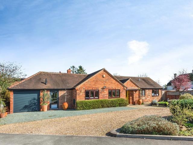 Bungalow for sale in Dromore, Oxfordshire