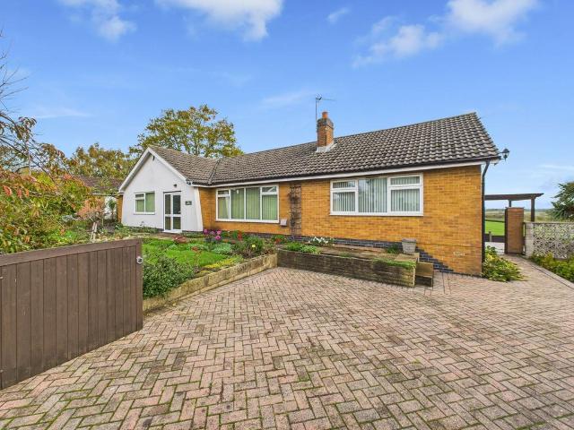 Bungalow for sale in Gedling, East Midlands