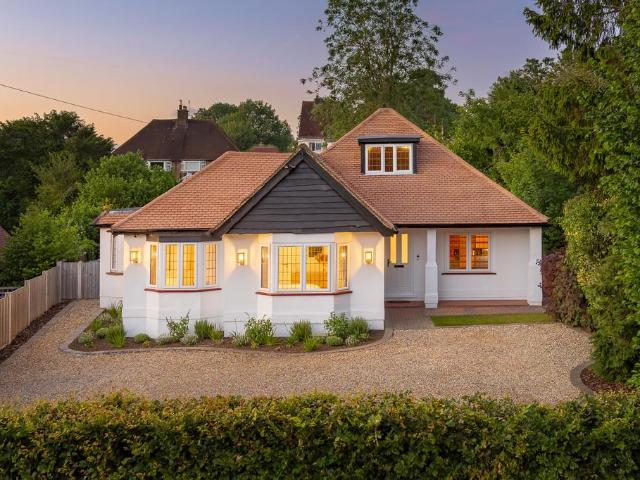 Bungalow for sale in London Borough of Croydon, Greater London