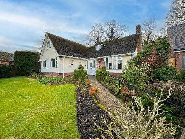 Bungalow for sale in Woolton, Calderstones