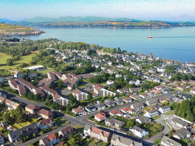 Bungalow for sale in Kirn, Scotland