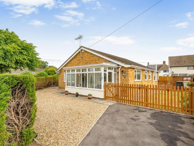 Bungalow for sale in Belleau, Lincolnshire