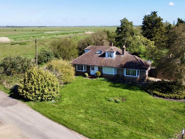 Bungalow for sale in Barway, Cambridgeshire