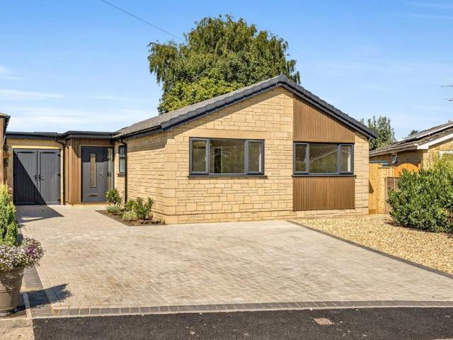 Bungalow for sale in St. Paul Malmesbury Without, Wiltshire