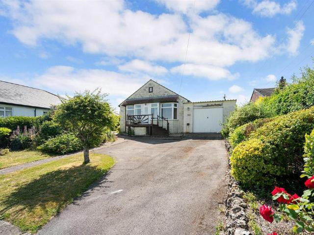 Bungalow for sale in Barton Stacey, Hampshire
