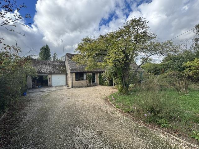 Bungalow for sale in Fossebridge, Gloucestershire