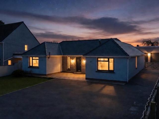 Bungalow for sale in Lampeter Velfrey, Tavernspite