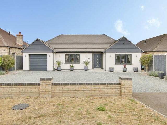 Bungalow for sale in Four Gotes, Cambridgeshire
