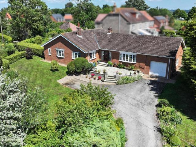 Bungalow for sale in Belleau, Lincolnshire