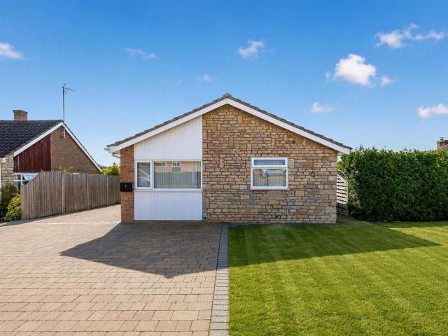 Bungalow for sale in Ketton