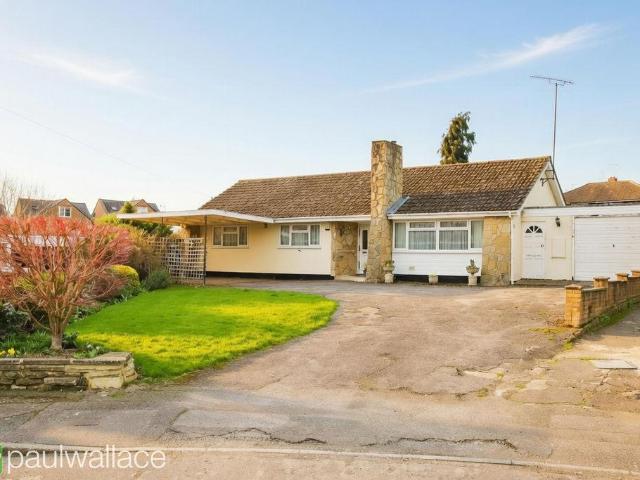 Bungalow for sale in Epping, Essex
