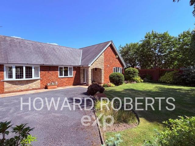 Bungalow for sale in Longton, Firbank