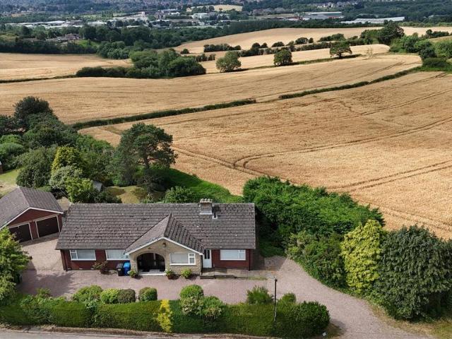Bungalow for sale in Loundsley Green, East Midlands