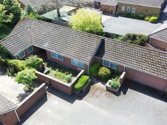 Bungalow for sale in New Bilton, Warwickshire