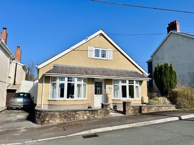 Bungalow for sale in Llandybie, Wales
