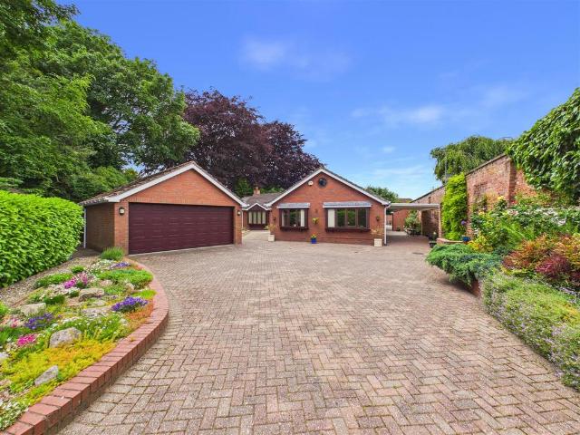 Bungalow for sale in Elloughton-cum-Brough, Elloughton