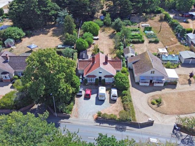 Bungalow for sale in Eastbridge, Suffolk