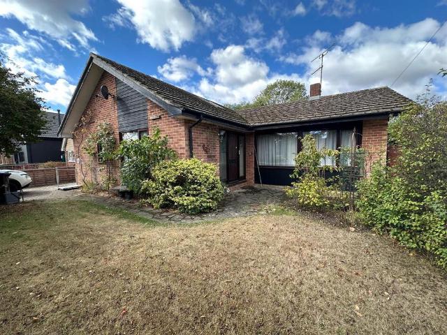 Bungalow for sale in Bedingfield, Suffolk