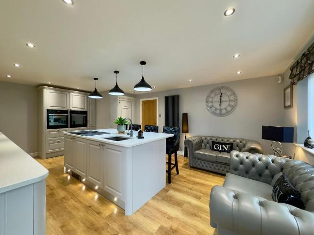 Bungalow for sale in Elmfield, Leicestershire