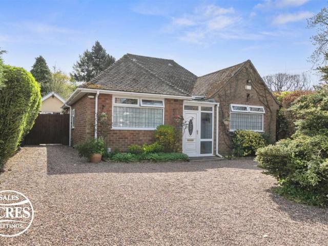 Bungalow for sale in Four Oaks, Isle Of Man