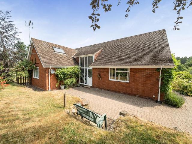 Bungalow for sale in Forthampton, Worcestershire