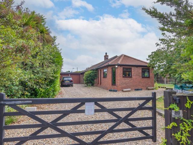 Bungalow for sale in Stokesby, Norfolk