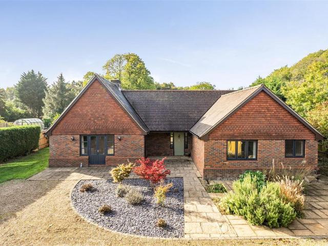 Bungalow for sale in Kingswood, Maidstone