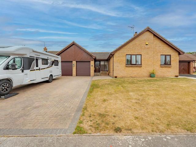 Bungalow for sale in Eastbridge, Suffolk