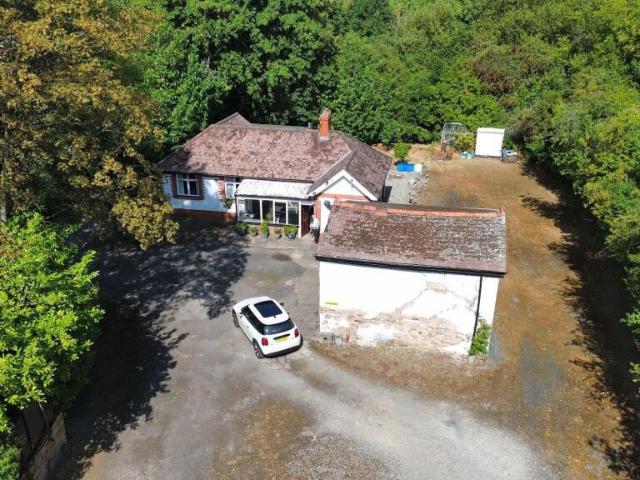 Bungalow for sale in Heath Hill, Dawley