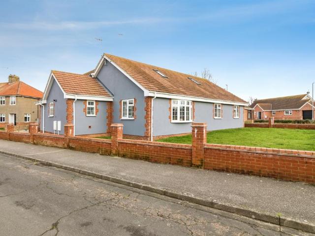Bungalow for sale in Eastbridge, Suffolk