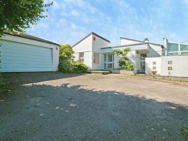 Bungalow for sale in Mawnan, Cornwall