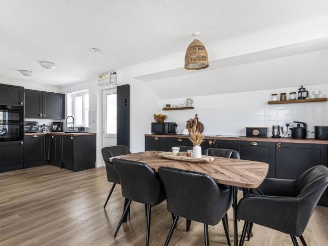 Bungalow for sale in Stithians