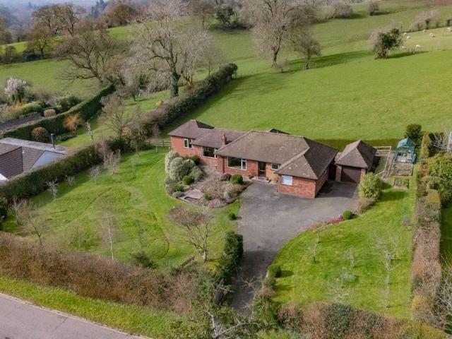 Bungalow for sale