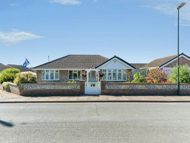 Bungalow for sale in Waltham, North East Lincolnshire