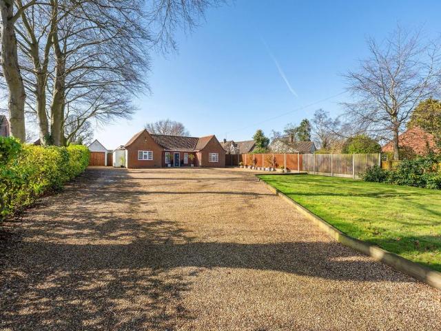 Bungalow for sale in Comers, Norfolk