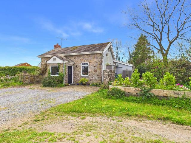 Bungalow for sale in Lamphey