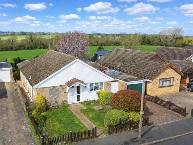 Bungalow for sale in Goffs Oak, Broxbourne